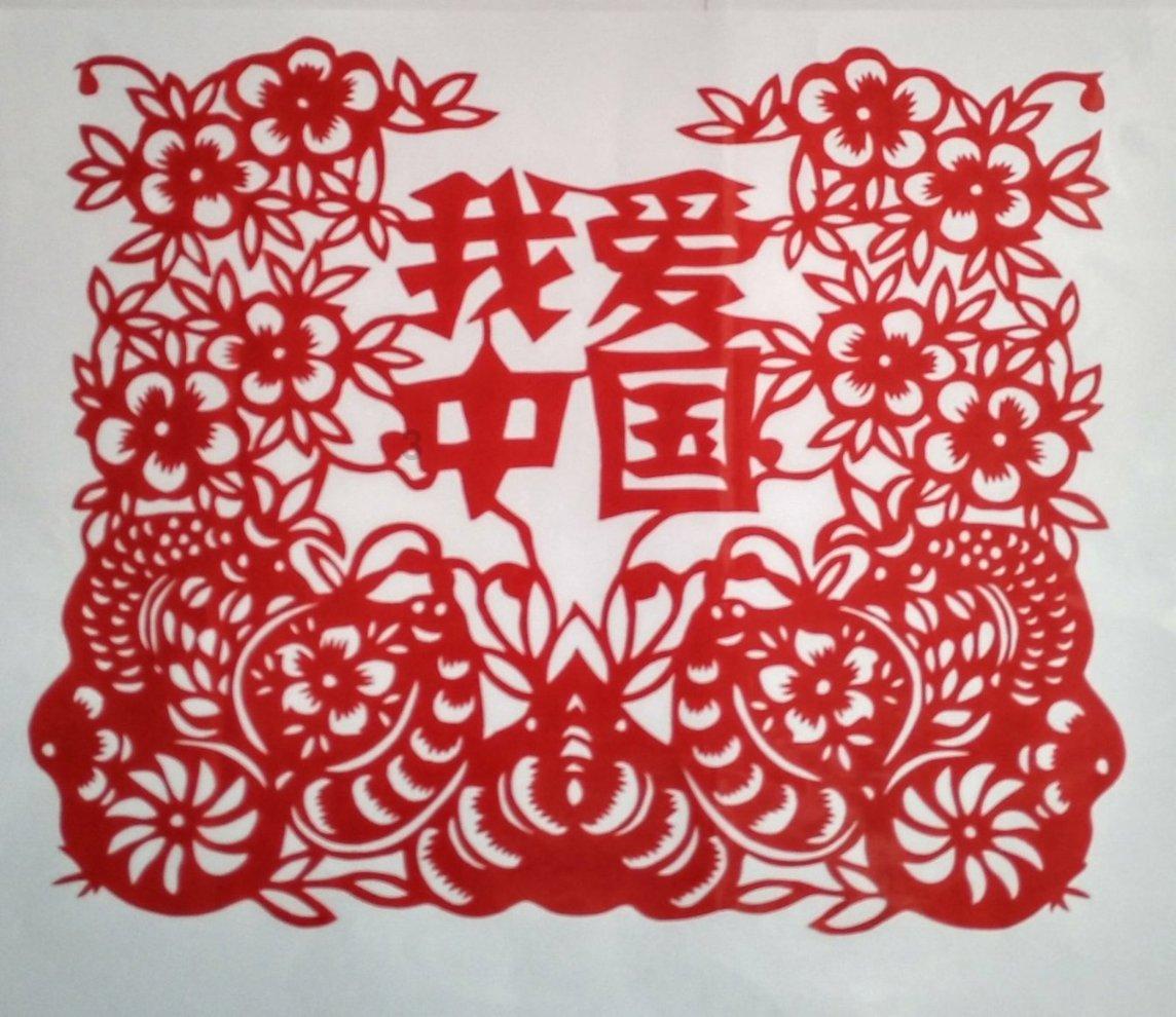 大连:“团圆经济”升温 年货大集受欢迎